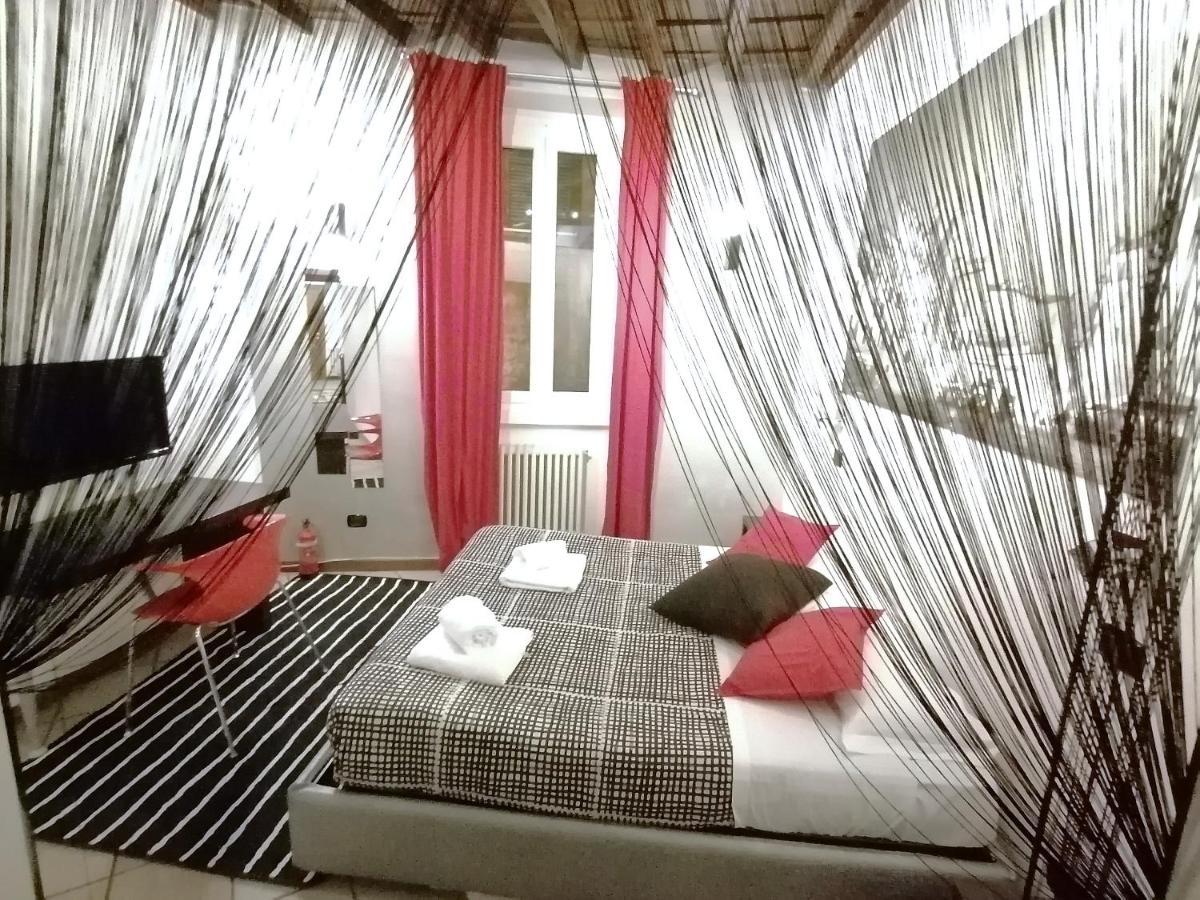 Chroma Italy - Chroma Apt Campo De' Fiori ภายนอก รูปภาพ